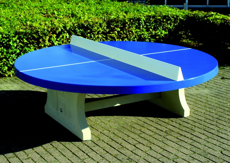 Betonnen pingpongtafel rond blauw