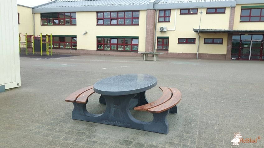 Karpersburgschule Rosbach aus Rosbach