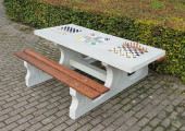 Tables de jeux en béton naturel avec Echec - Dame - Ludo